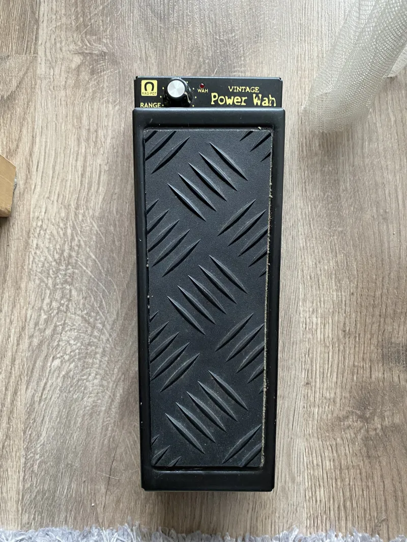 Artec APW-3 Vintage Power Pedal wah