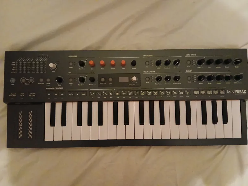Arturia Minifreak Sintetizador