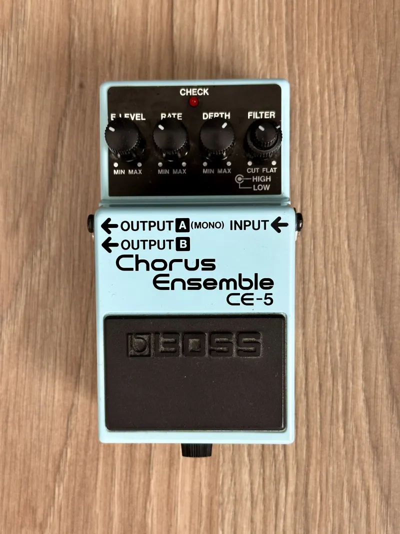 BOSS CE-5 Effekt pedál