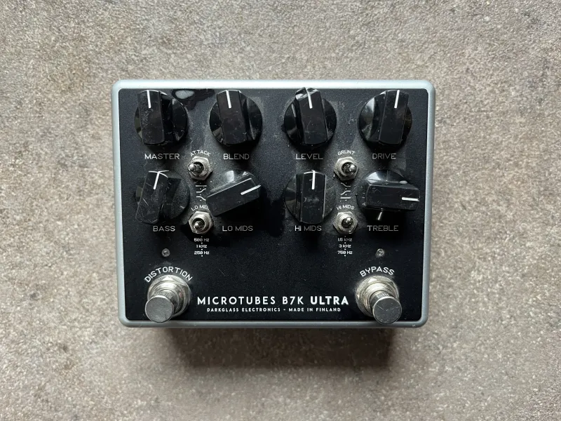 Darkglass B7K Ultra V2 AUX Bass pedal