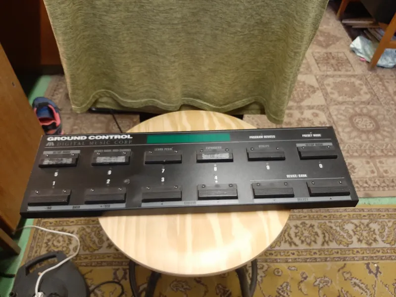 Digital Music Corporation ( DMC ) Ground Control Pedal