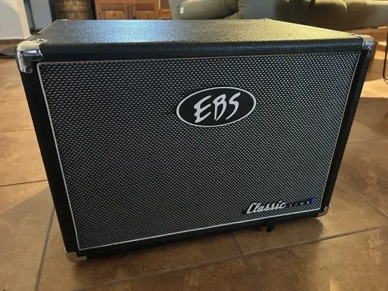EBS ClassicLine CL110 Bass Truhe
