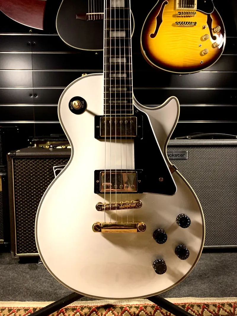 Epiphone Les Paul Custom Alpine WH Electric guitar