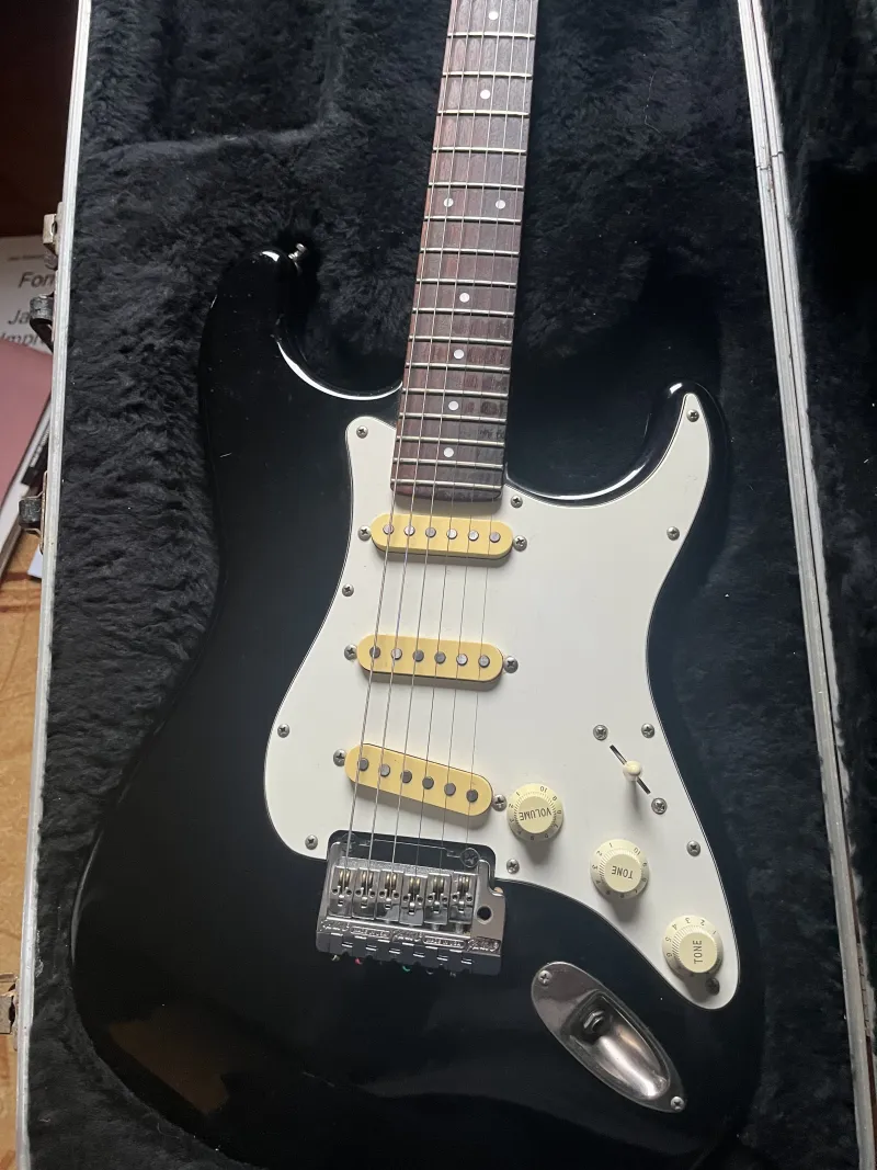 Fender Stratocaster E698184 JAPAN 1986 E-Gitarre