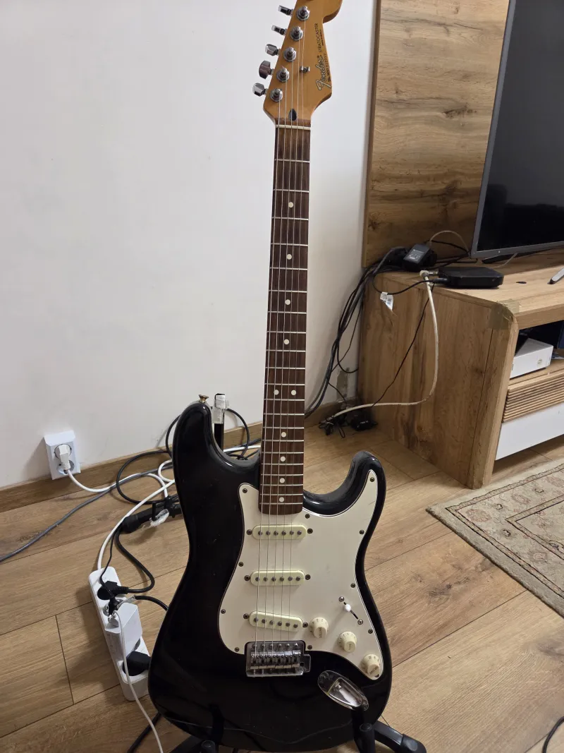 Fender Stratocaster Elektromos gitár