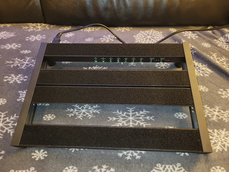 Harley-Benton Spaceship Power 40 napájací zdroj