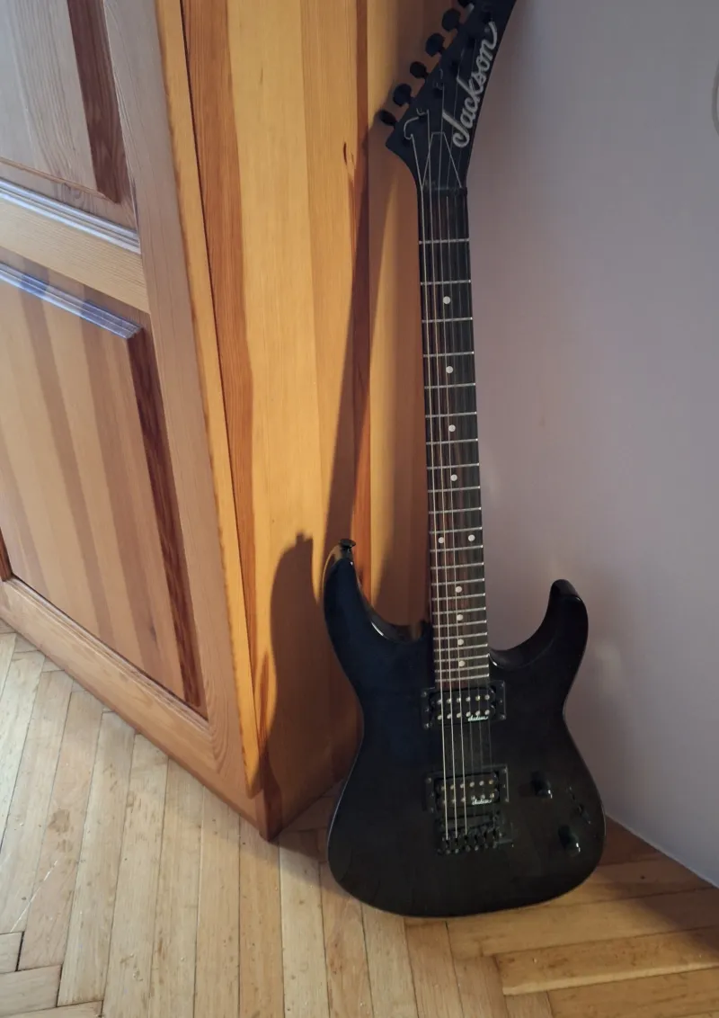 Jackson JS11 Dinky Elektromos gitár