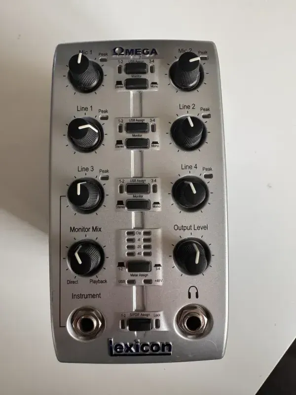 Lexicon Omega Interfaz de audio