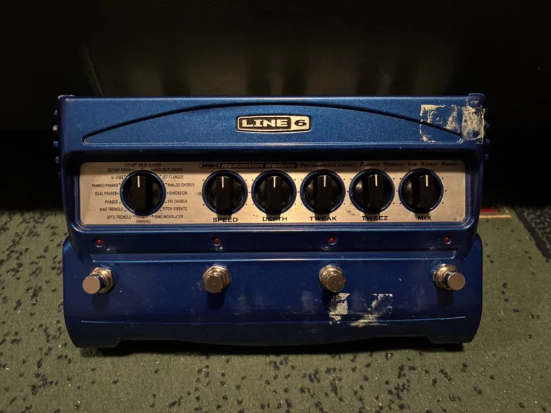Line6 MM4 Modulation Modeler Modulátor