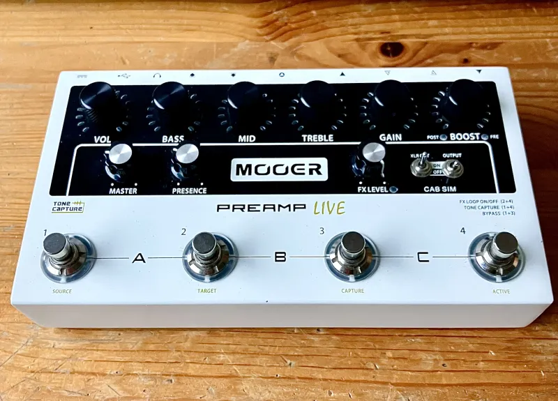 Mooer Preamp live Előfokpedál