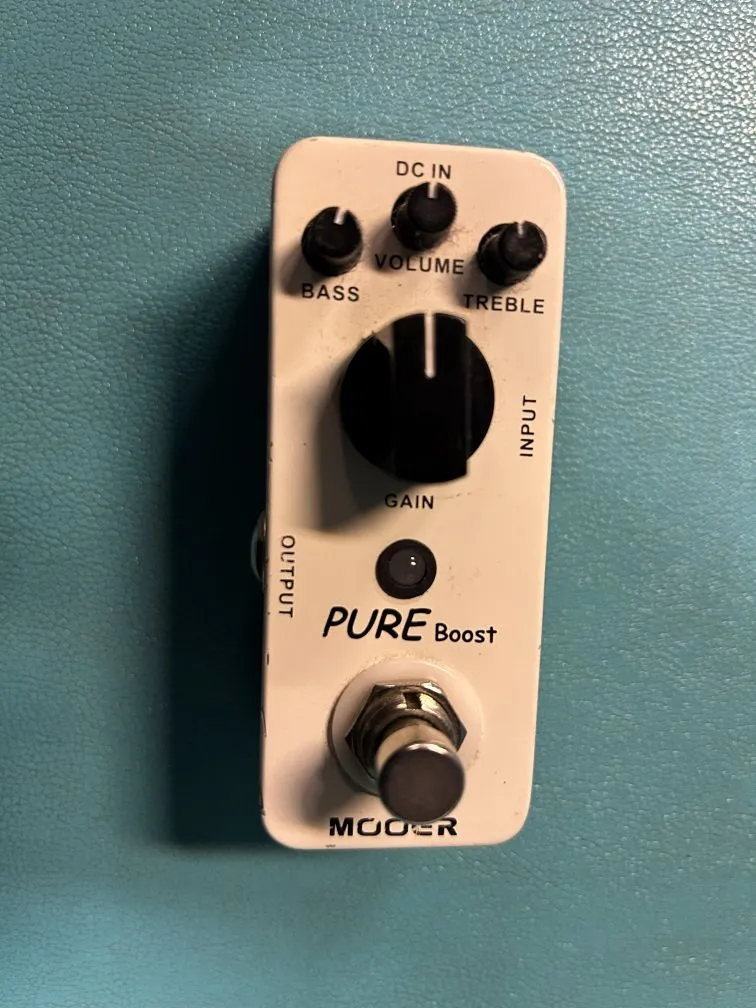 Mooer Pure Boost Pedál