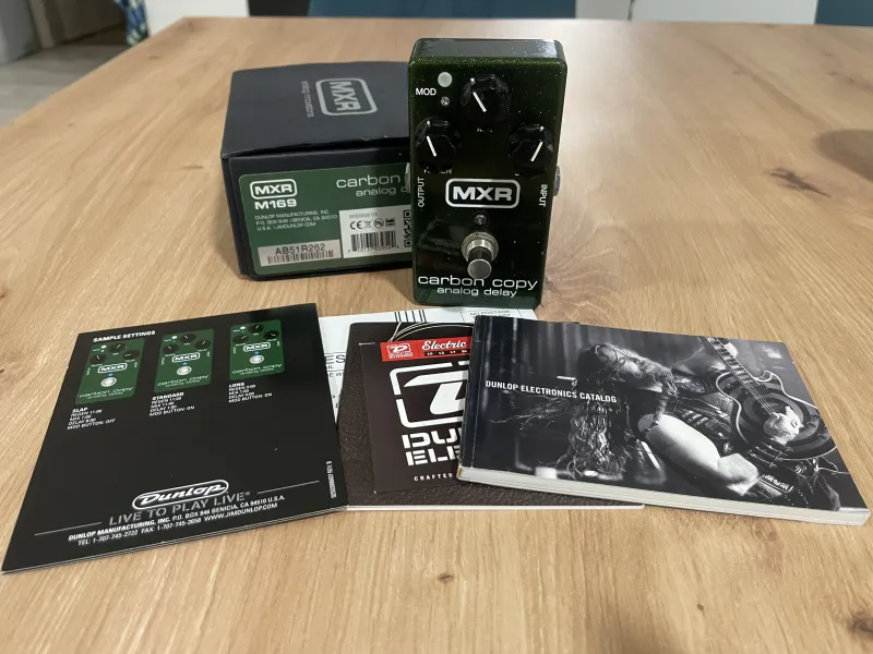 MXR Carbon Copy analog delay Pedal