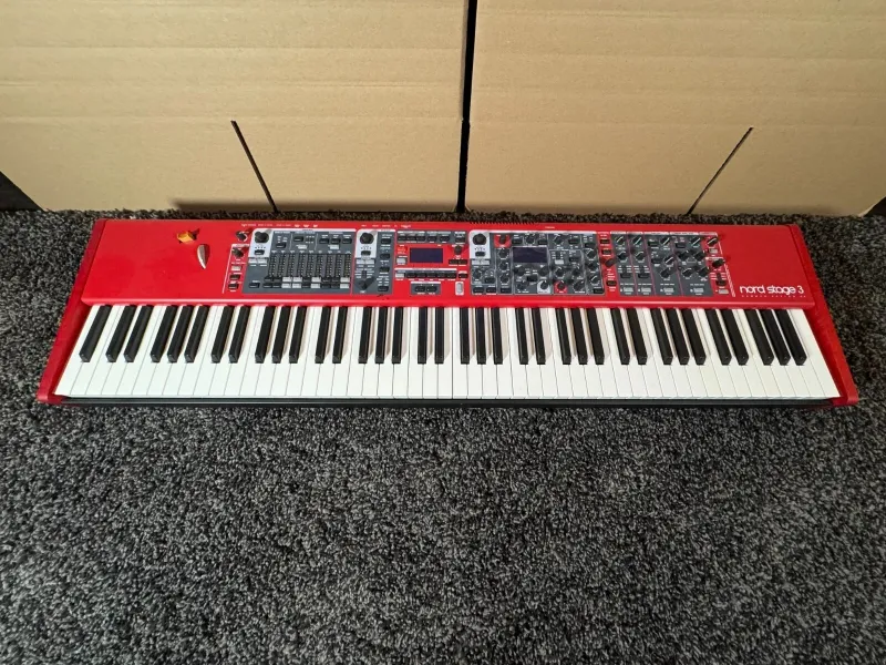 NORD  Piano digital