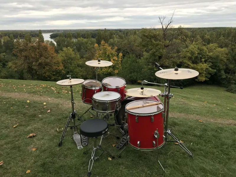 PEARL  Dobfelszerelés