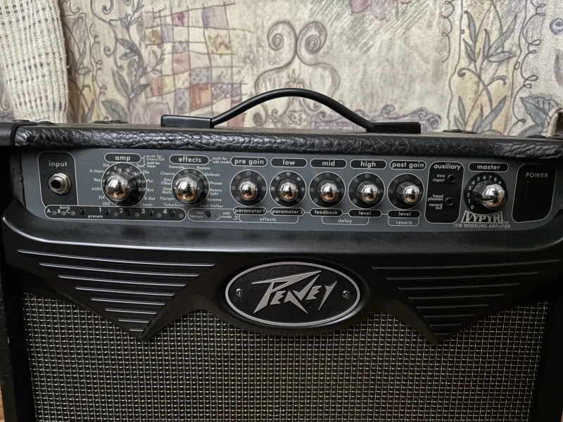Peavey Vypyr 15 Guitar combo amp