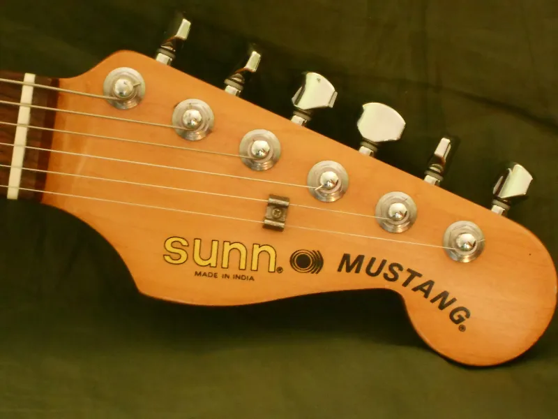 Sunn Mustang 1985 India Elektrická gitara