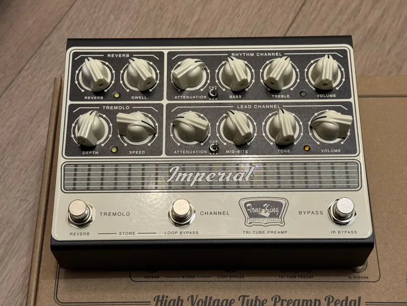 Tone King Imperial Tri-Tube Preamp Pedál