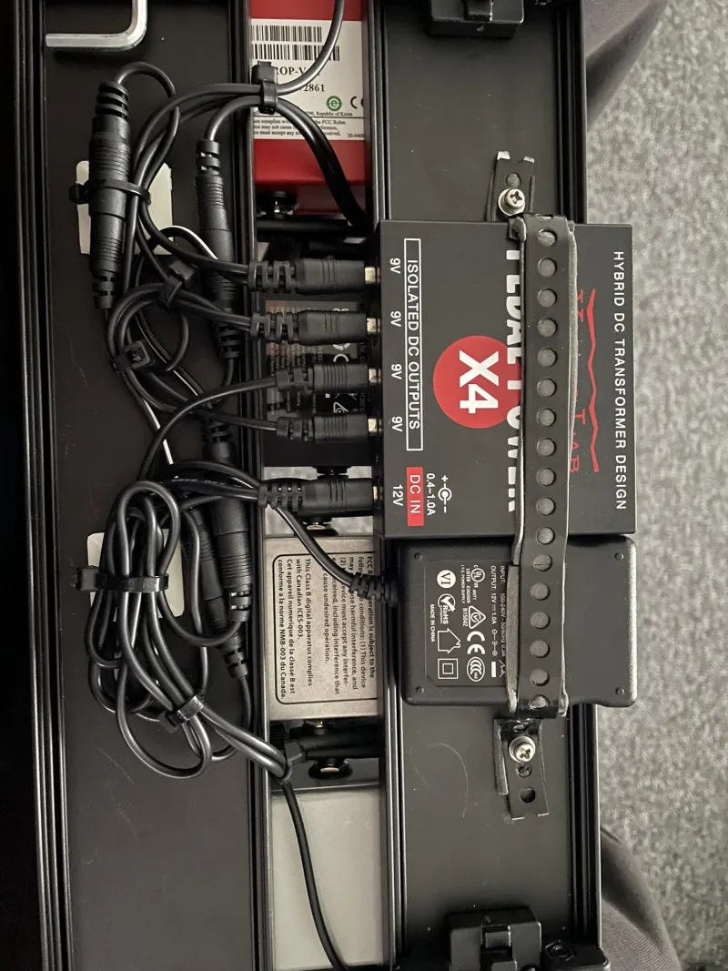 Voodoo Lab Pedal Power x4 Adaptér