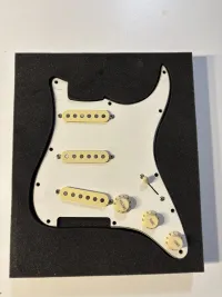 Fender 1996  American Stratocaster pick up