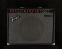 Fender USA Deluxe 85 Red Knob