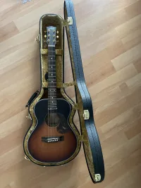 Maton Troubadour Mini