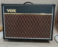 Vox AC15 C1 gitarové kombo s elektrónkovým predzosilňovačom - Nagy S József [Today, 3:42 pm]