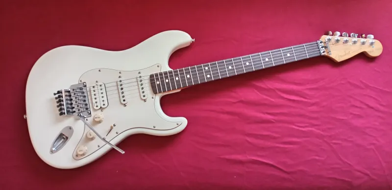 Fender Richie Sambora Signature Stratocaster Elektromos gitár