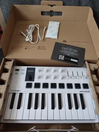 Arturia MiniLab 3