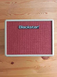 Blackstar Debut 15e