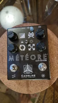 Caroline Météore Pedal de reverb - MtdtD [Today, 8:12 am]