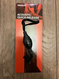DAddario DGS15 Quick Release System Hevedertartó - Omega [Ma, 10:16]