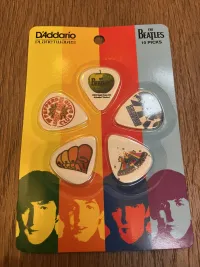 DAddario Meet the Beatles Gitár pengető - Omega [Ma, 11:29]