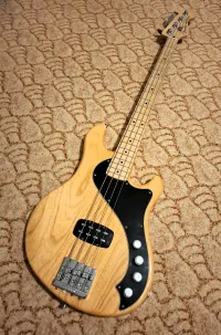 Fender Deluxe Dimension Basgitara - squierforsale [Today, 10:32 pm]