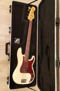 Fender Precision Bass American Professional