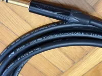 Klotz -Neutrik Humbuster kábel 4m