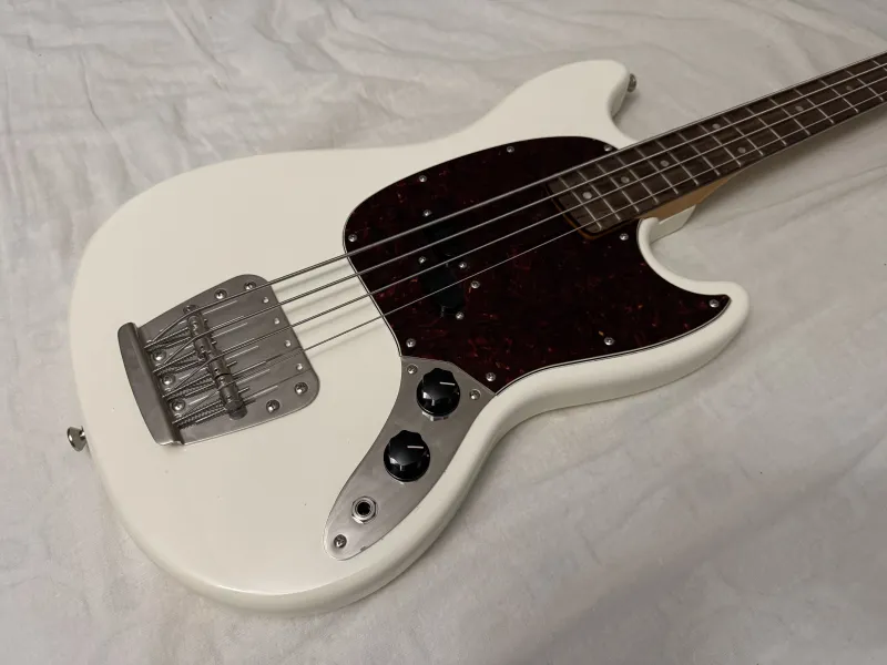 Squier CV 60s Mustang Bass OW Basszusgitár