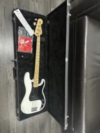 Fender Player Precision Bass