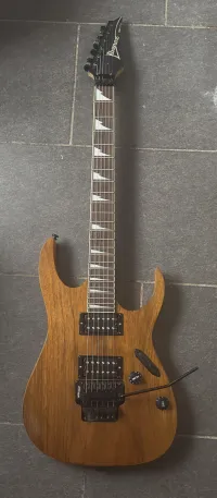 Ibanez RG 320