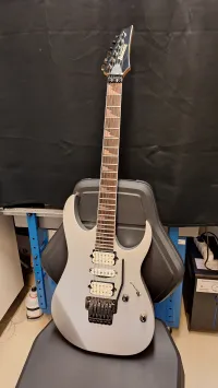Ibanez RG2570