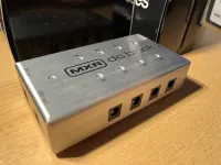 MXR DC Brick Adapter - T.Á.J.B [Ma, 19:02]