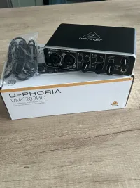 Behringer U-Phoria UMC202HD Külső hangkártya - Csonka István [Ma, 14:54]