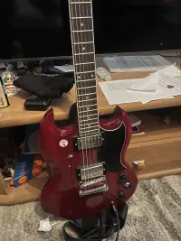 Epiphone SG Cherry Tribute