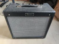 Fender Blues Junior 15 W combo de guitarra a válvulas - Major Márton [Today, 11:36 pm]