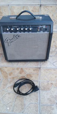Fender Frontman 15G Gitarrecombo - Aramiszoli [Today, 6:12 pm]