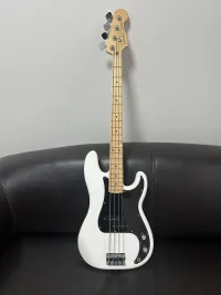 Fender Player Precision Bass