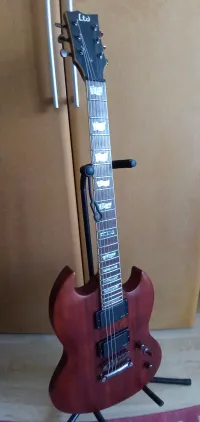 LTD Viper 300M Electric guitar - veg7 [Yesterday, 3:28 pm]