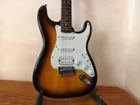 Squier Bullet Strat HSS