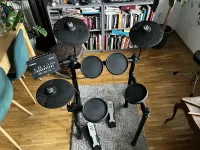 YAMAHA DTX402K-RL Elektromos dob - Ménesi Vica [Ma, 00:41]