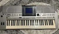 YAMAHA PSR S-700