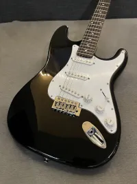 - No Name Stratocaster